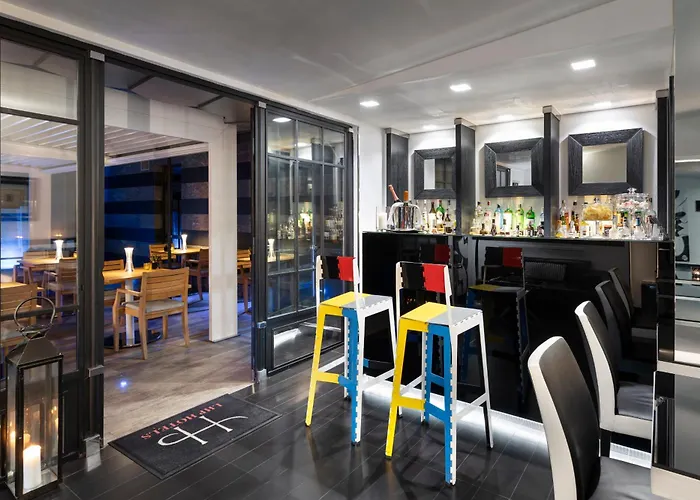 Lhp Hotel River & Spa